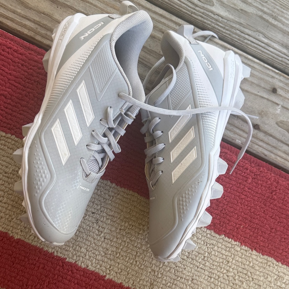Adidas Icon Light Gray Cleats